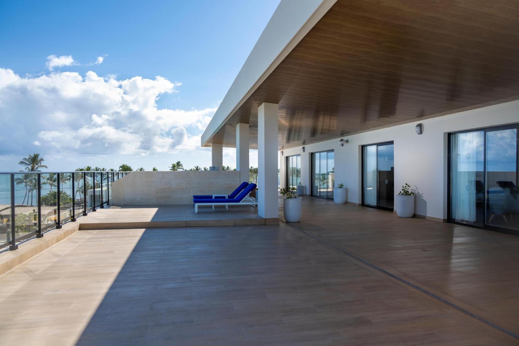 Serenade All Suites - Adults Only Resort Punta Cana Exterior photo
