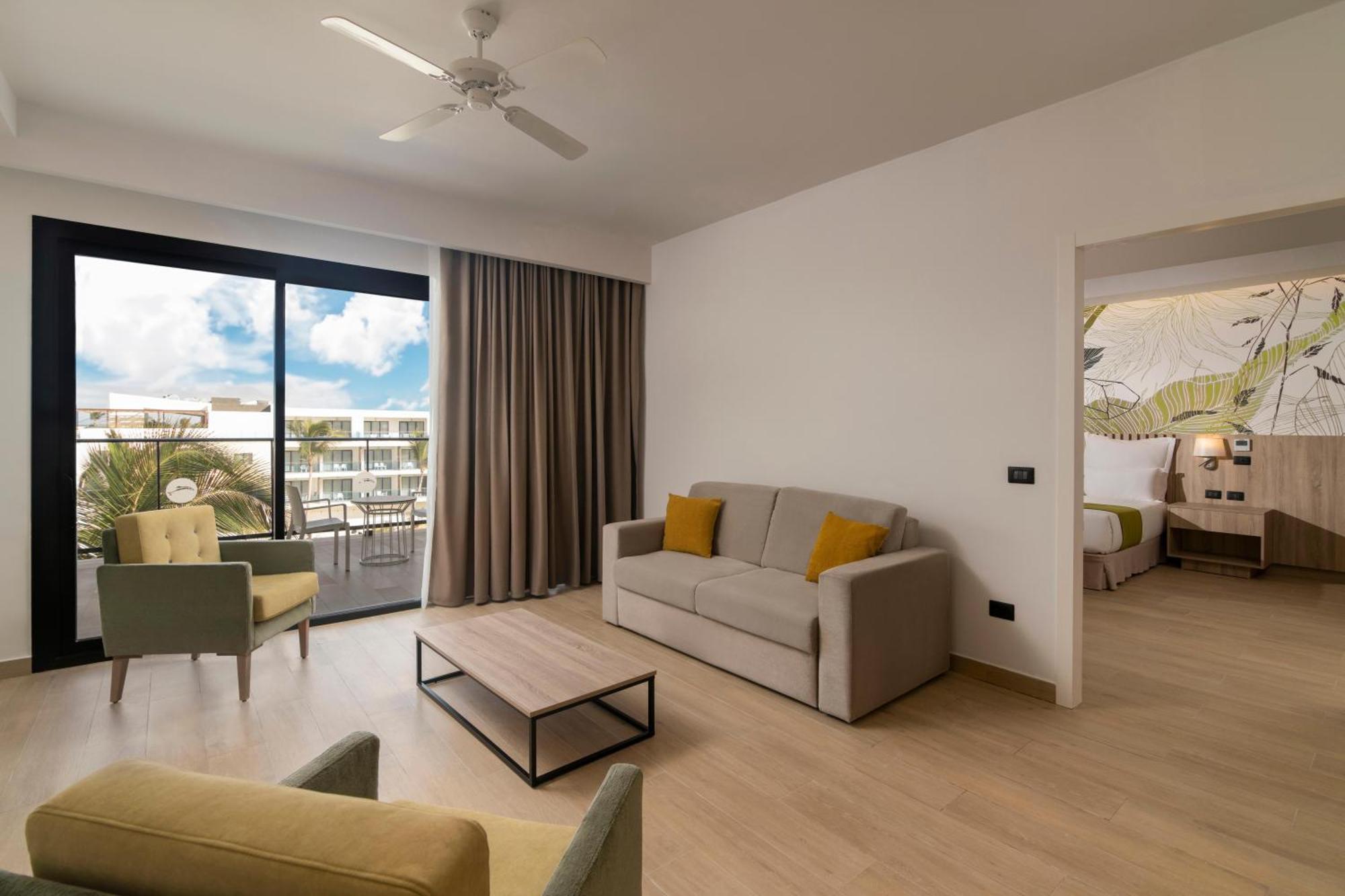 Serenade All Suites - Adults Only Resort Punta Cana Exterior photo
